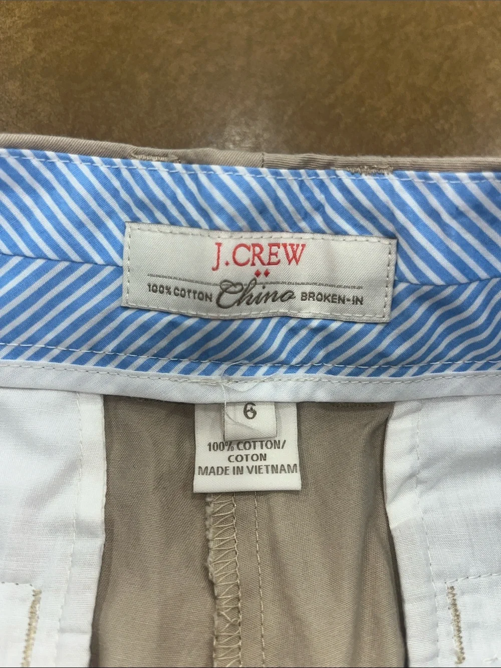 J. Crew Women's Chino Cotton Shorts in Light Khaki • Size 6 • 100% Cotton